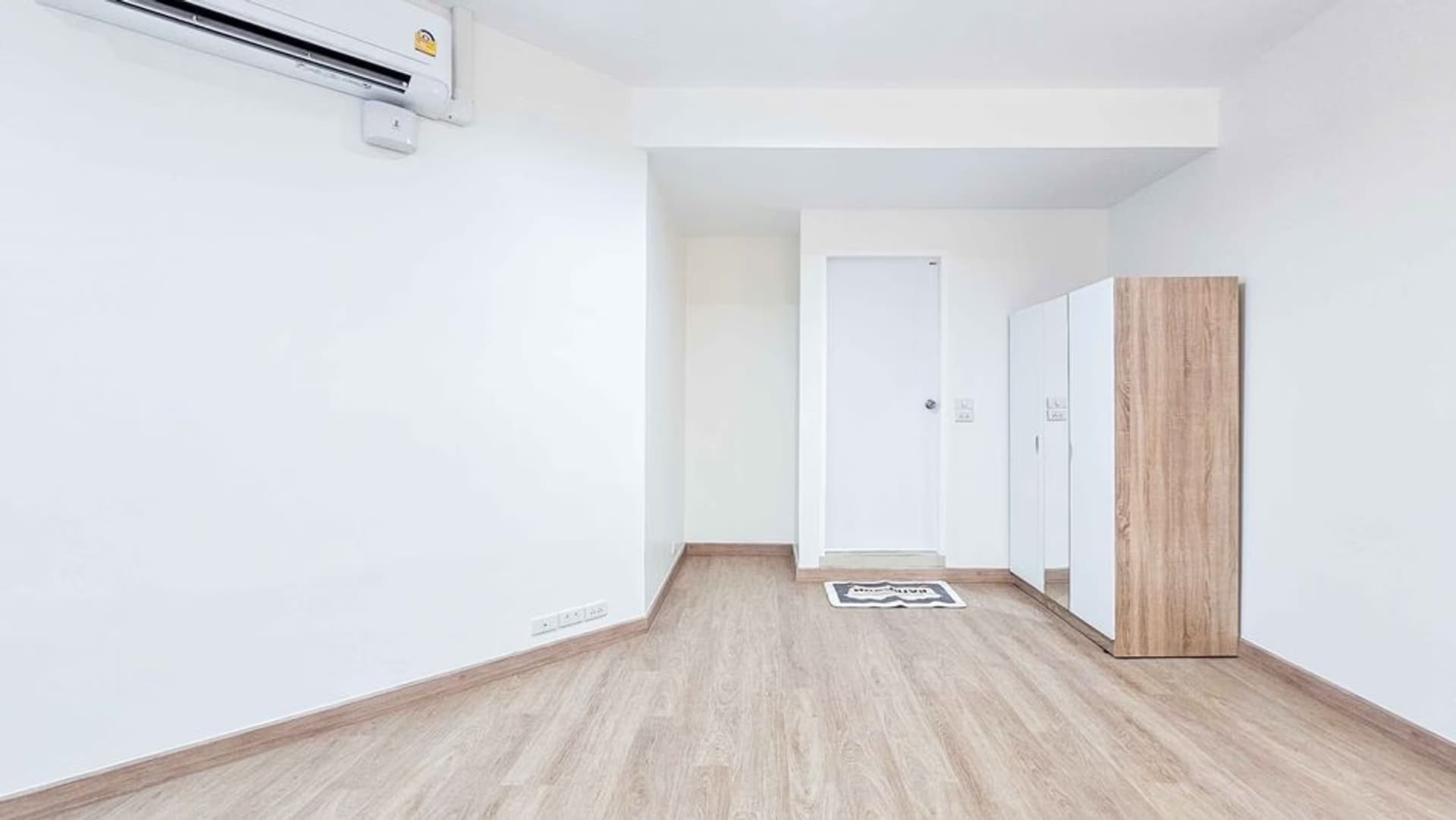 Condo for Sale at Baan Sathorn Chaophraya - Image 6