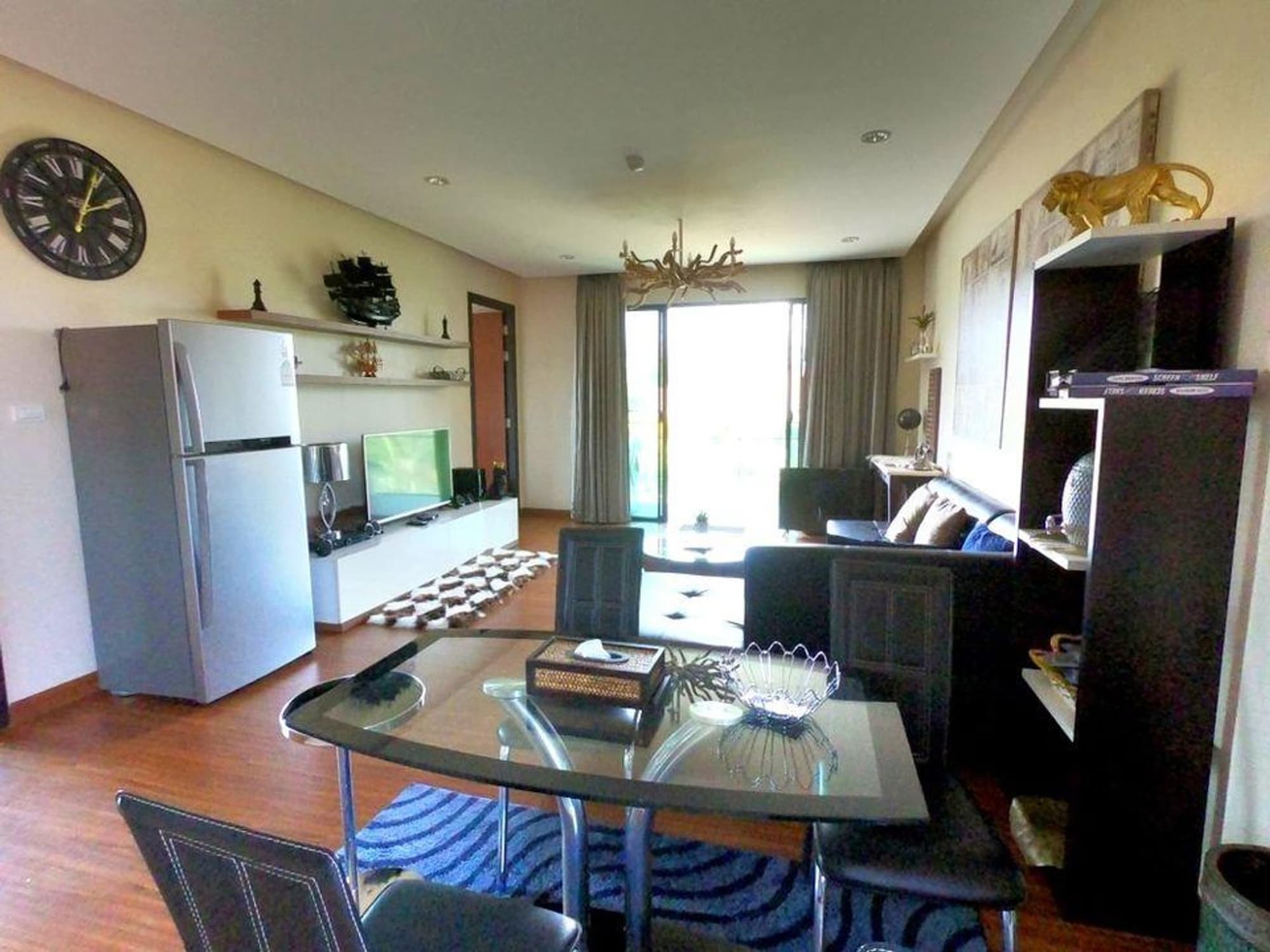 2 Bedroom Condo - Image 6