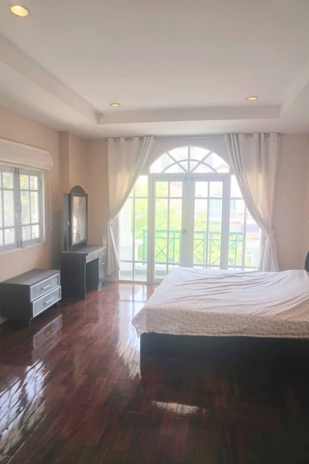 3 Bed House for Rent and Sale in Bang Phli - Image 5