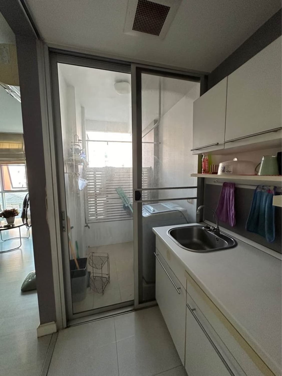 1 Bedroom Condo for Rent at The Room Sukhumvit 64 - Image 7