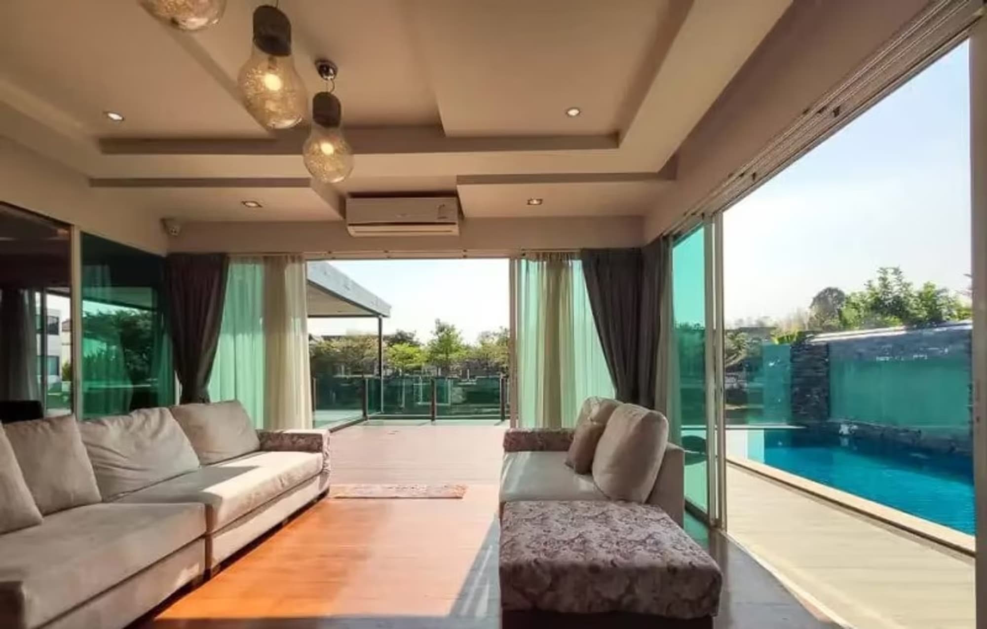 4 Bedroom House - Image 2