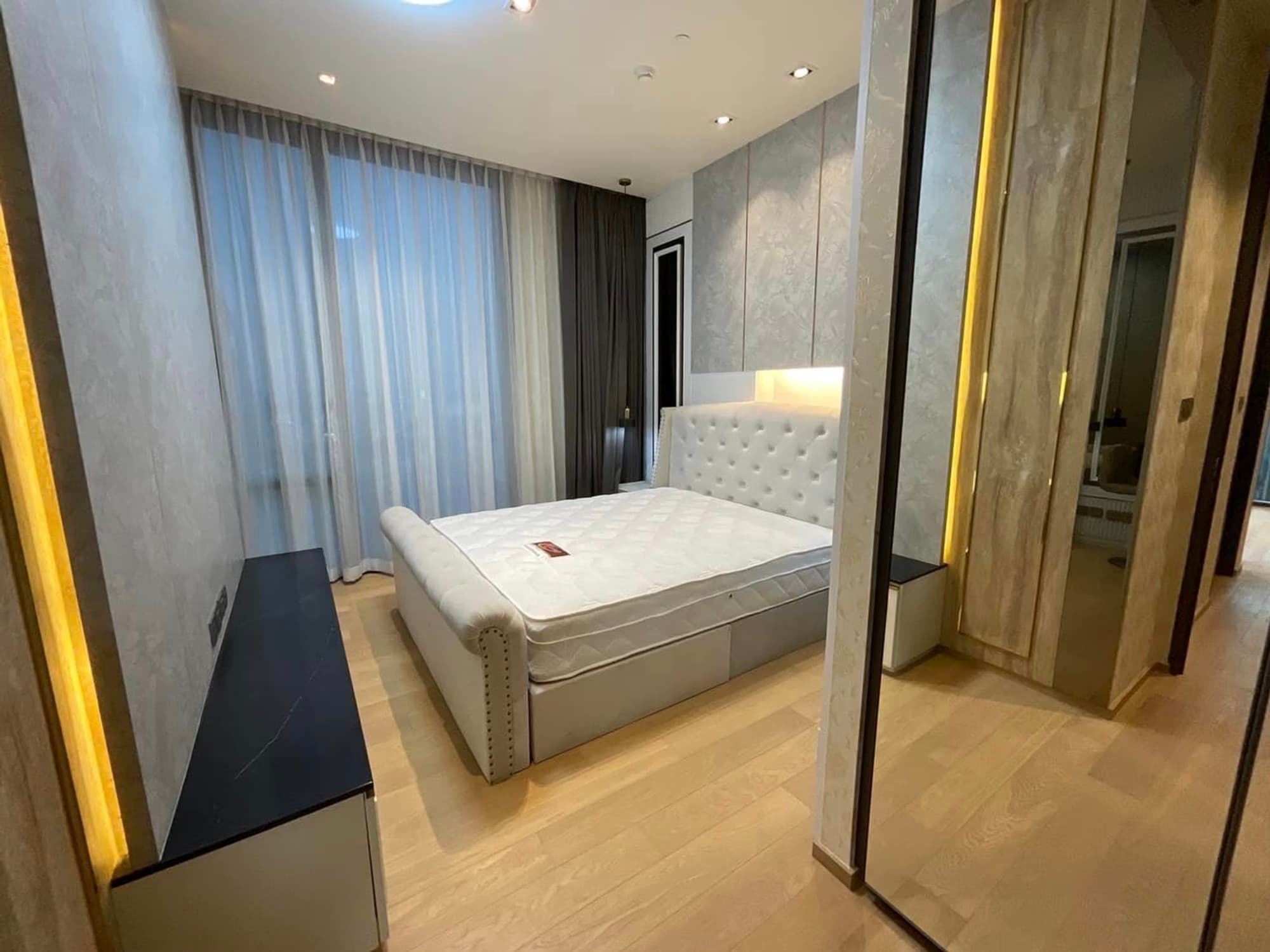 Condo for Rent at 28 Chidlom by SC Asset - Image 15