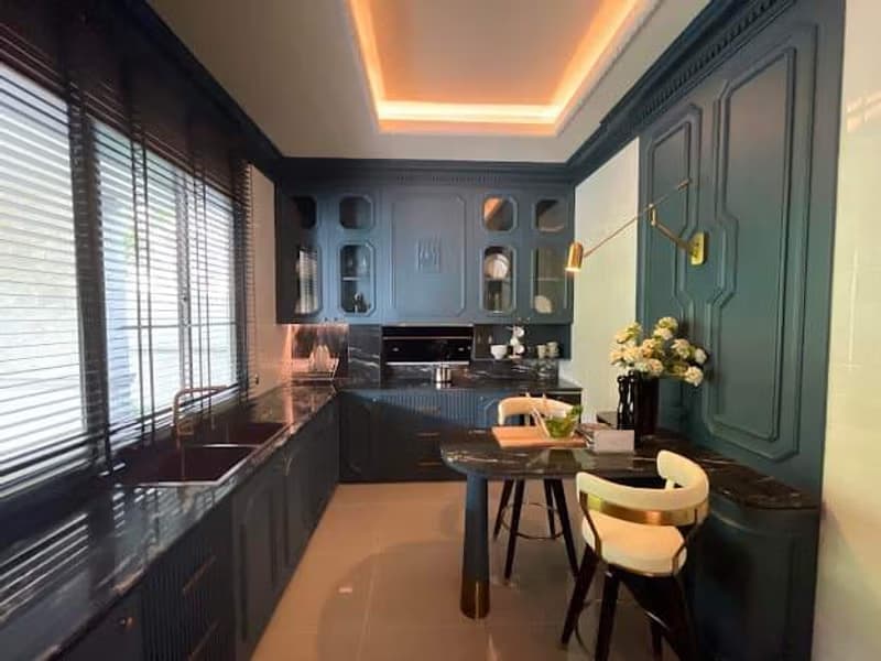 4 Bed House for Sale in Lat Krabang