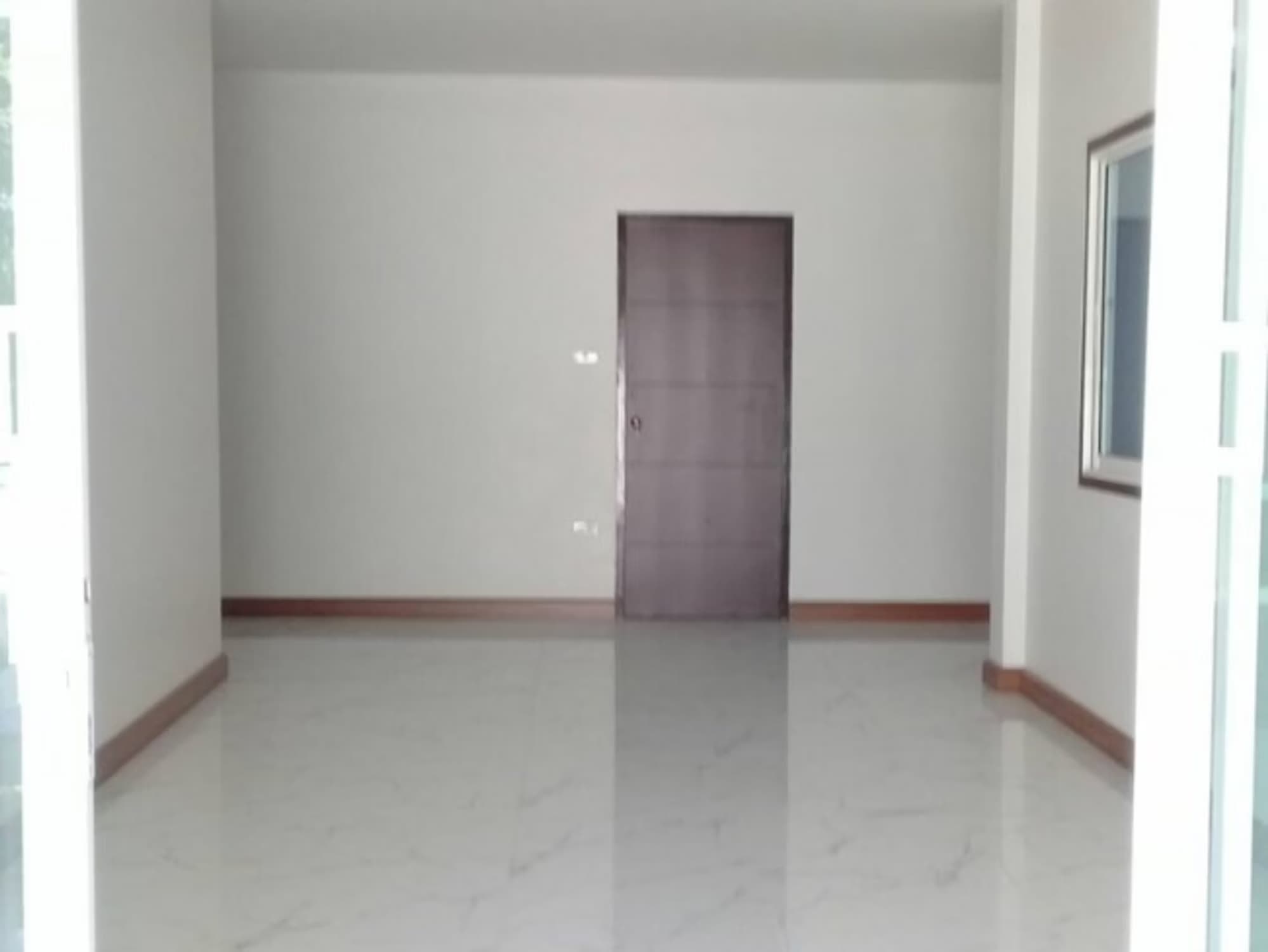 3 ห้องนอน บ้าน สำหรับ ขาย ใน Saraphi District - Image 3