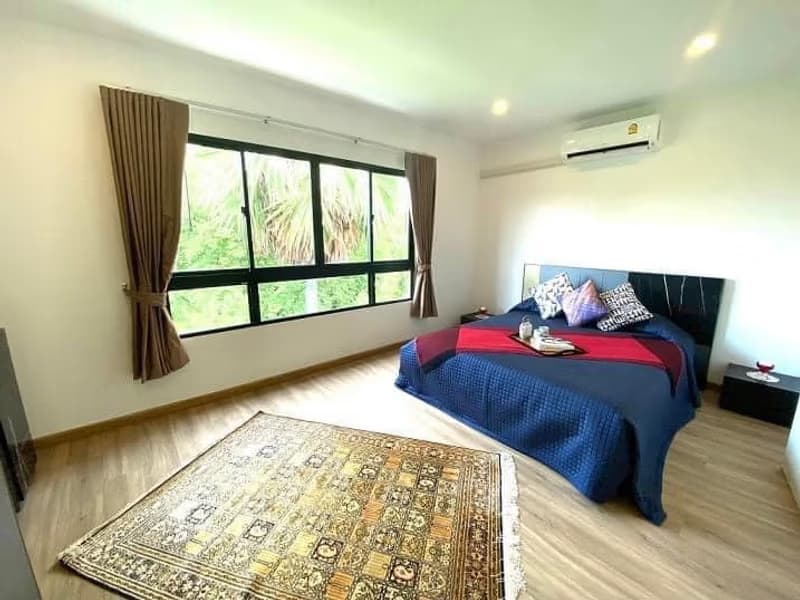 3 Bed Townhouse for Rent and Sale in Bang Kapi