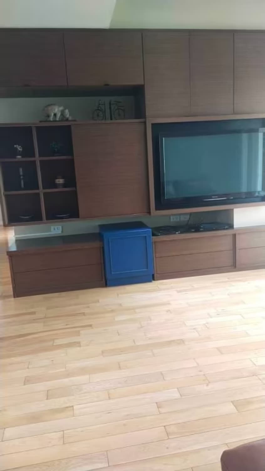 3 Bedroom Condo at Asok - Image 8