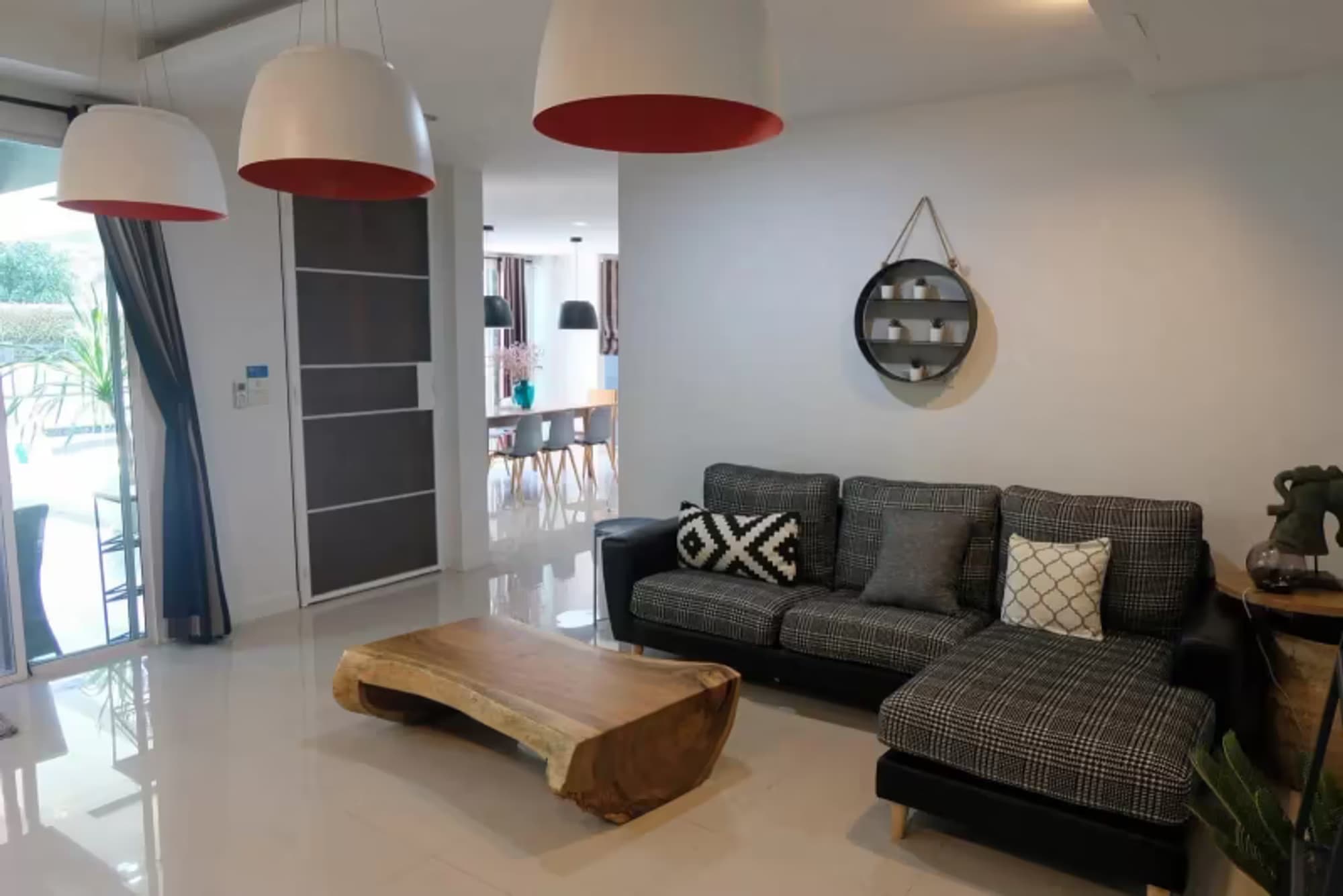 4 Bedroom House - Image 6