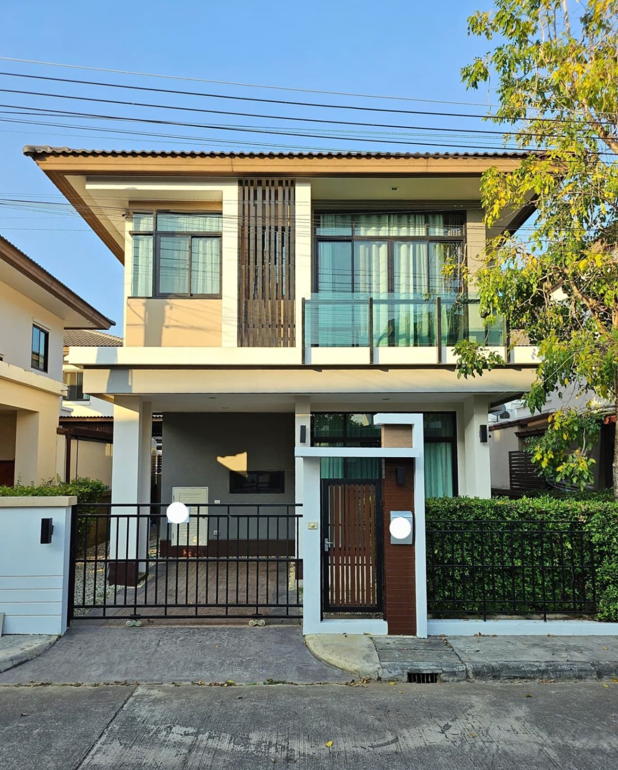 3 Bed House for Rent in Saraphi - Image 1