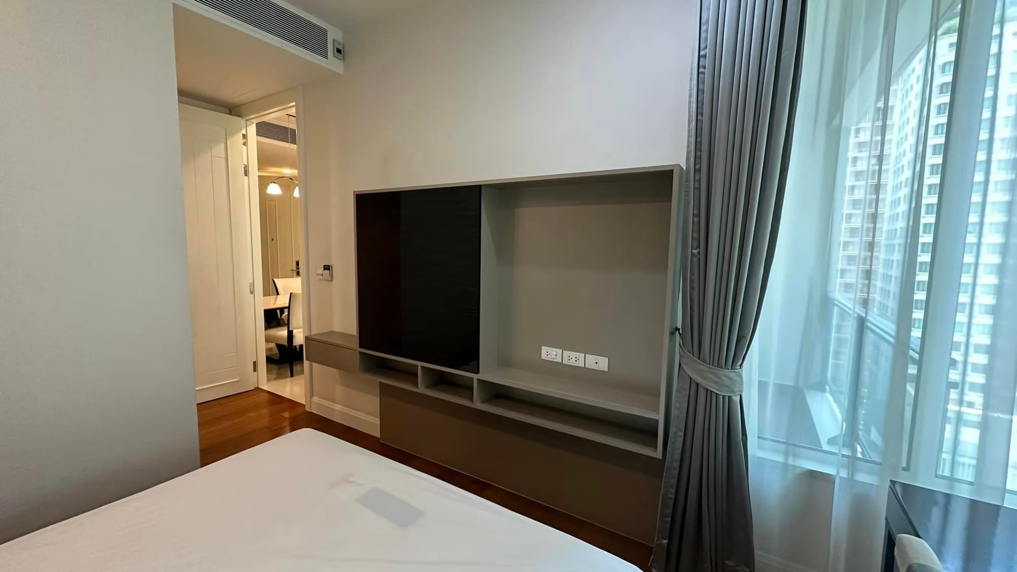2 Bed Condo for Rent  Near Chit Lom BTS - Image 8