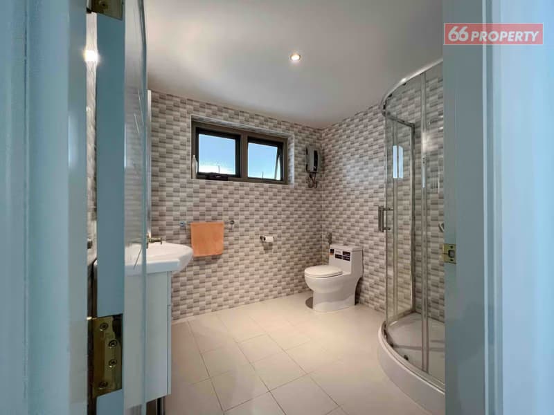 4 Bed House for Sale in Mueang Chiang Mai