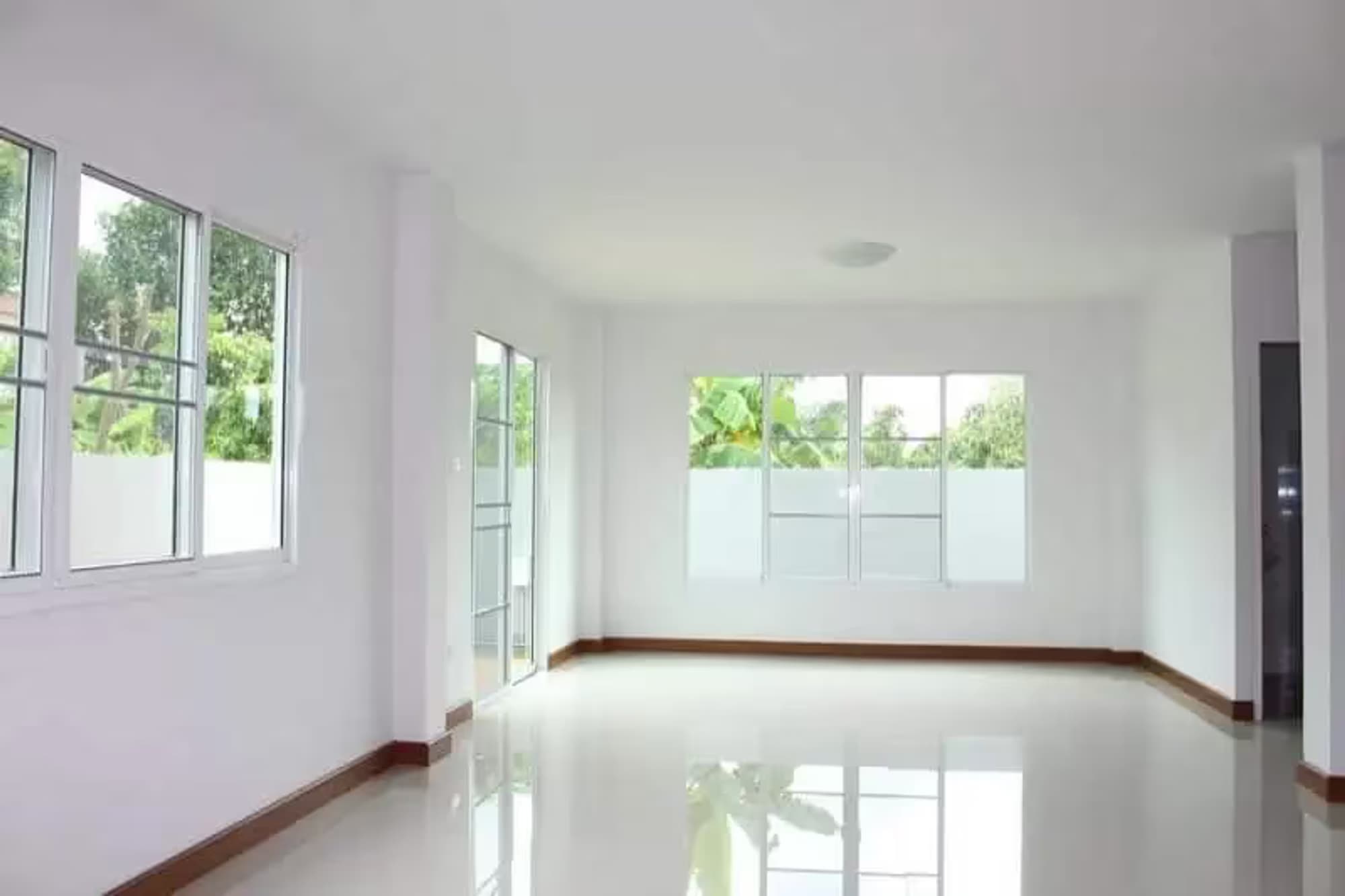 4 Bedroom House - Image 5