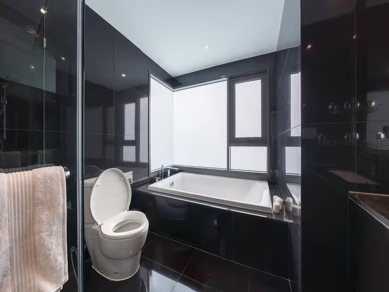 2 Bed Condo for Sale in Khlong Toei
