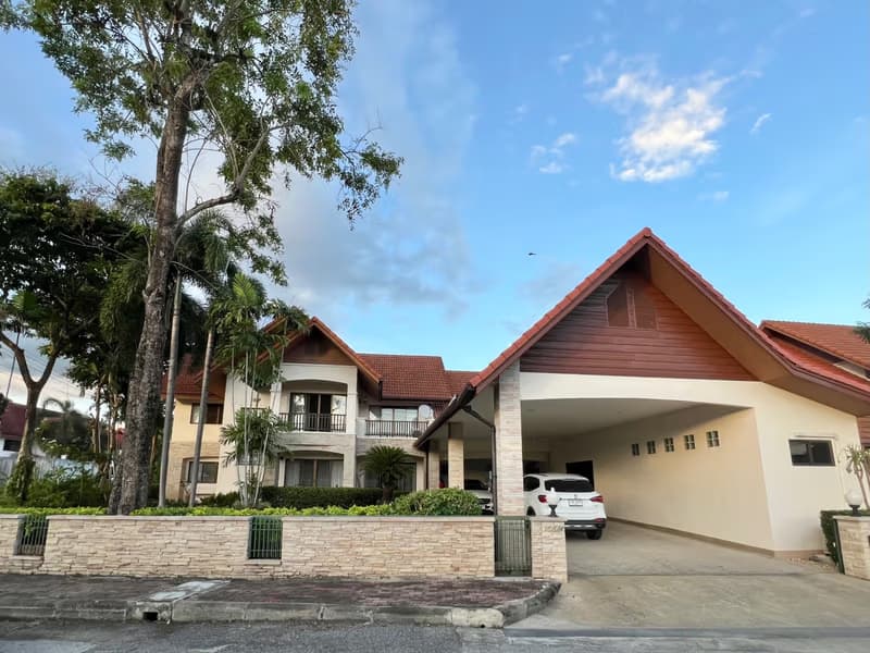 4 Bed House for Sale in Mueang Chiang Mai