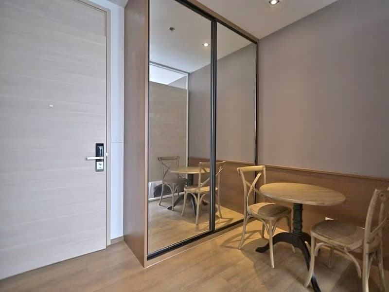 Condo for Rent at Park 24 (Park Origin Phrom Phong)
