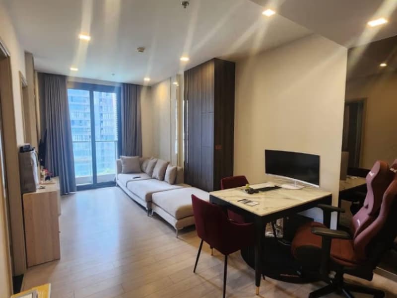 1 Bed Condo for Rent  Near Phra Ram 9 MRT