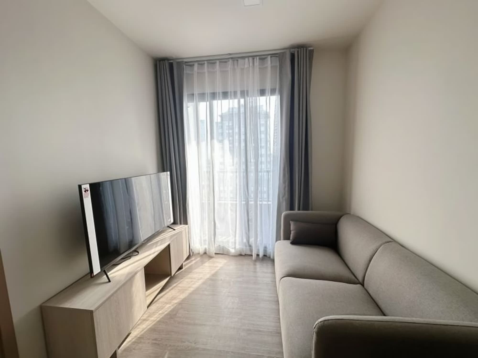 1 Bed Condo for Rent and Sale in Watthana - Image 3