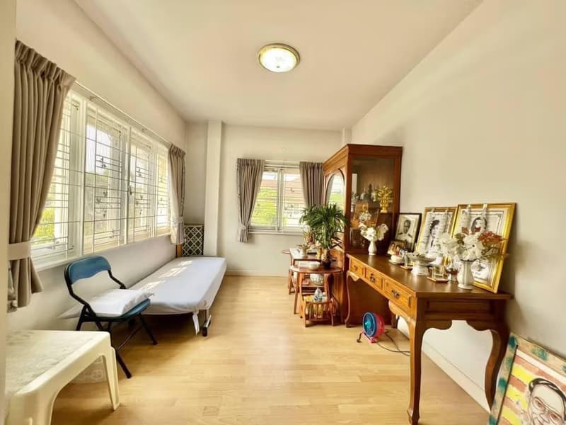 4 Bed House for Rent in Hang Dong