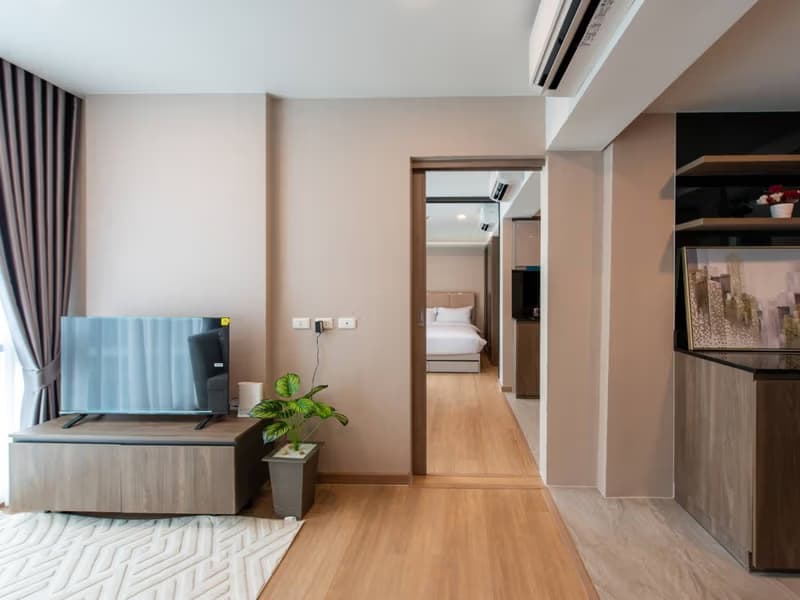 2 Bed Condo for Rent and Sale in Huai Khwang