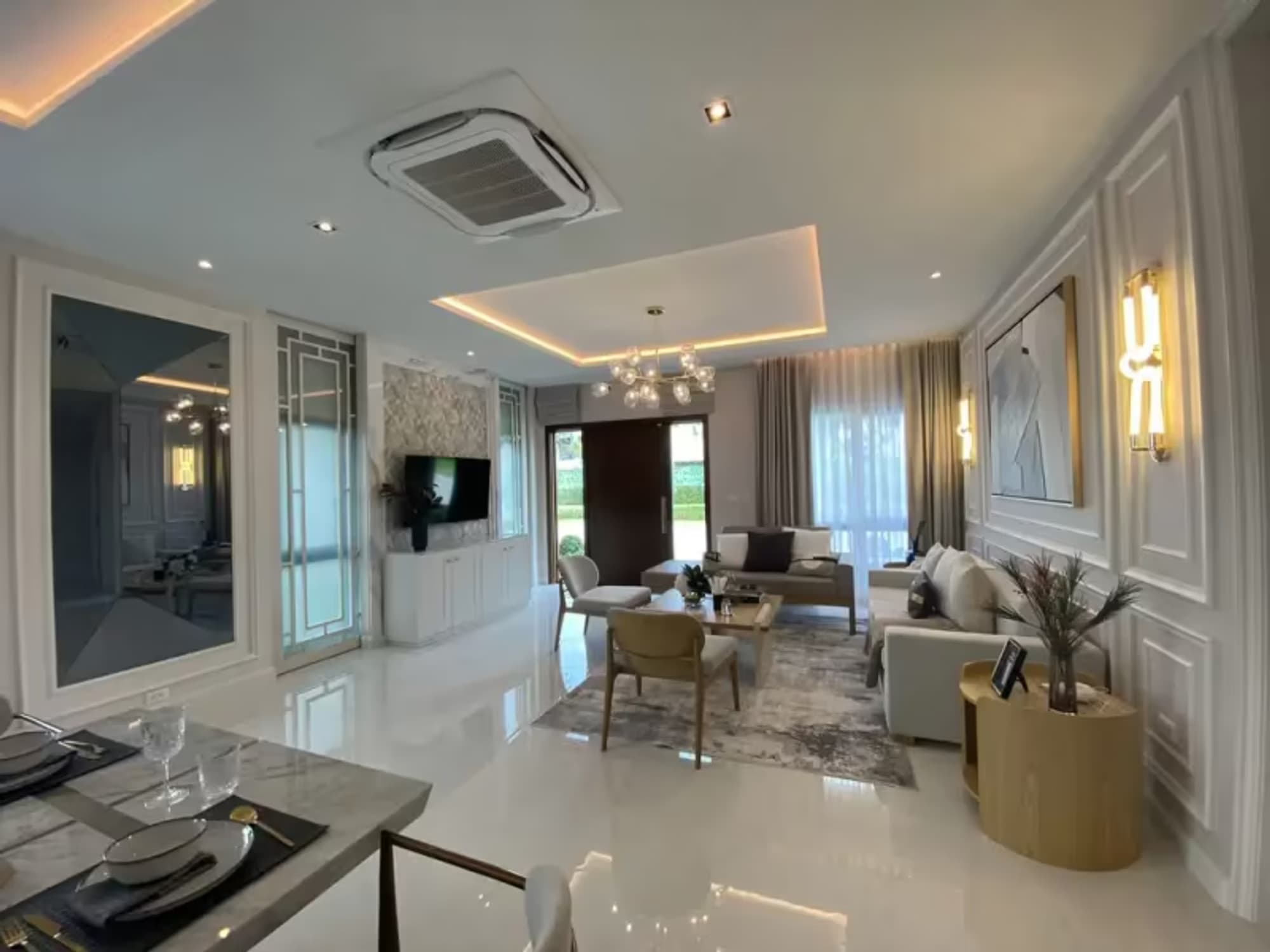 5 Bedroom House - Image 1