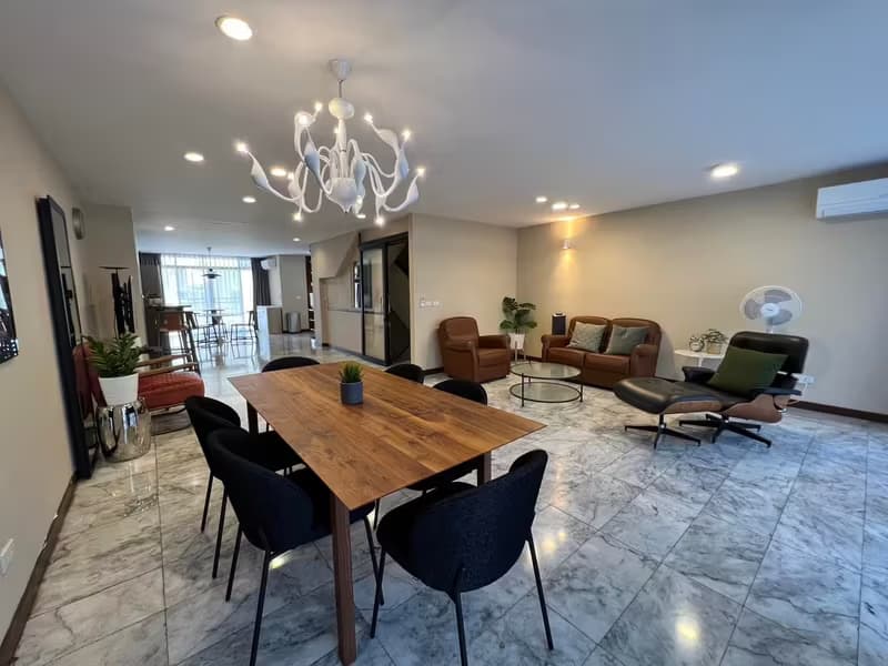 Townhouse for Rent, Sale, Sale w/Tenant