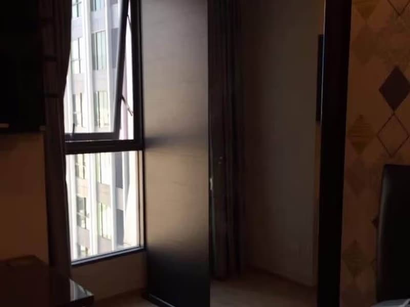 Studio Condo for Rent in Bang Rak