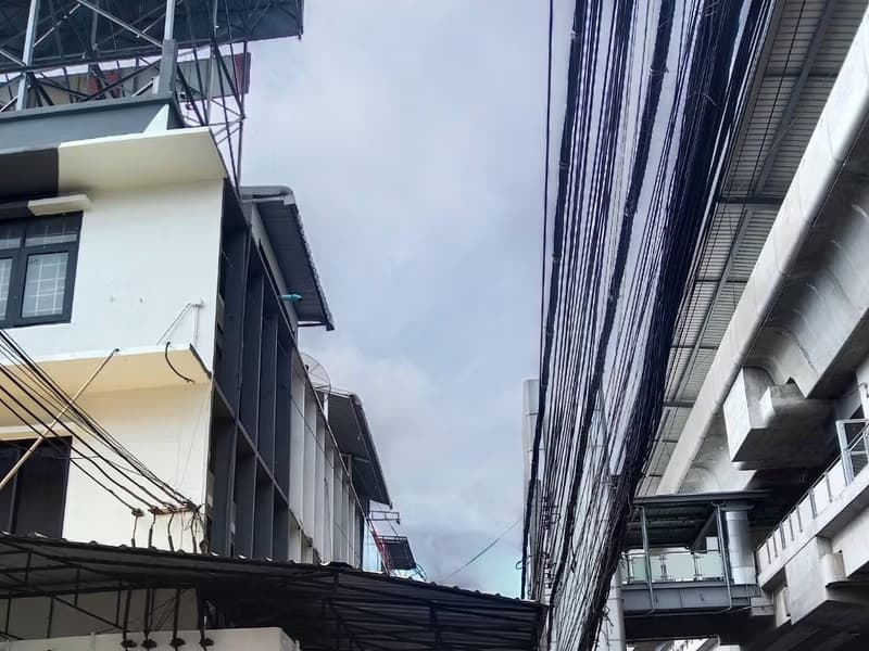 2 Bed Townhouse for Rent and Sale in Mueang Samut Prakan