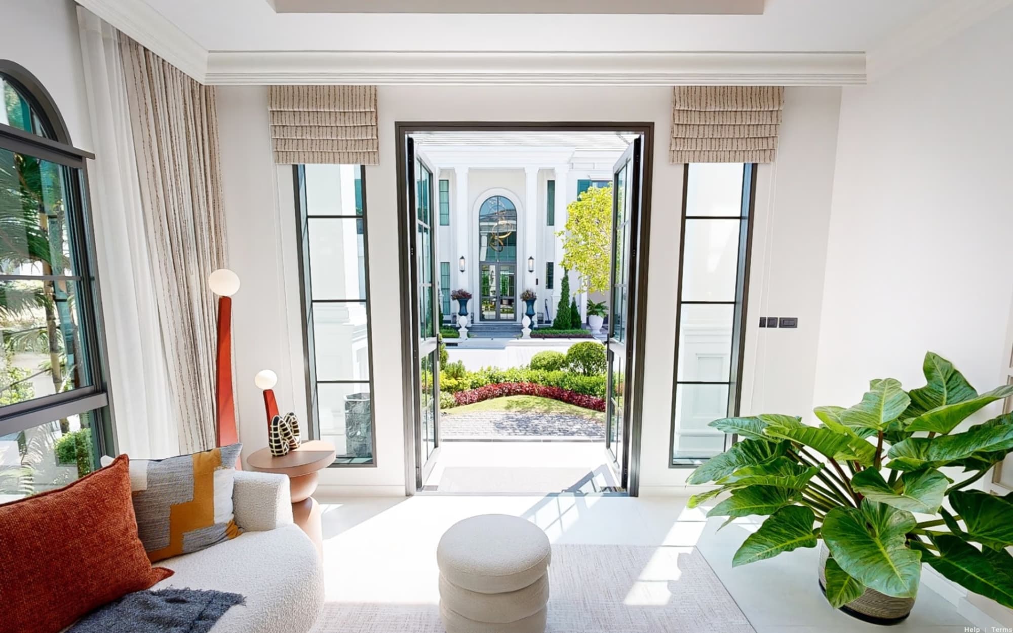 4 Bed House for Rent in Bang Phli District - Image 3