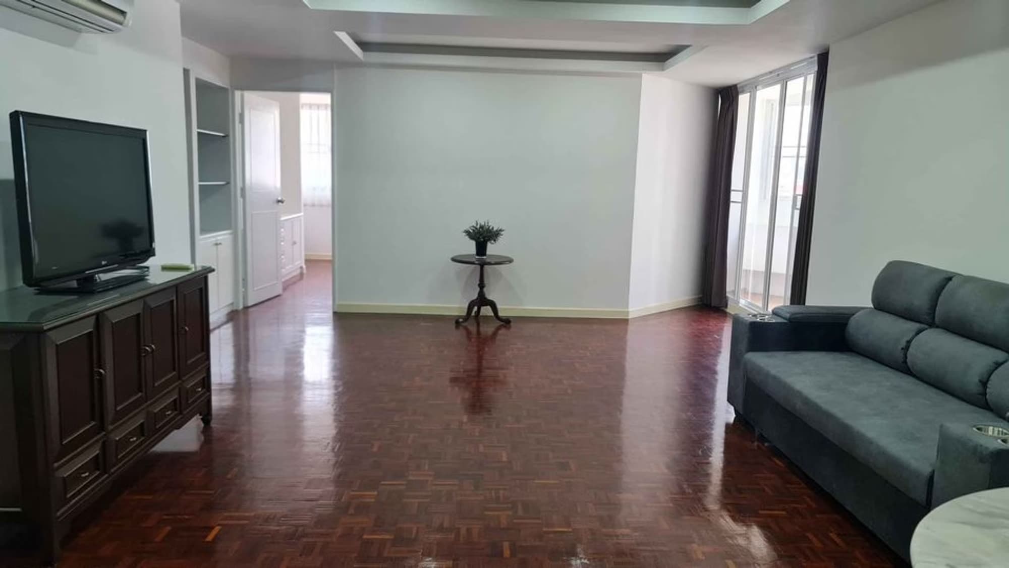 Condo for Rent at Tai Ping Towers - Image 11