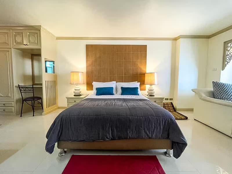 2 Bedroom Condo