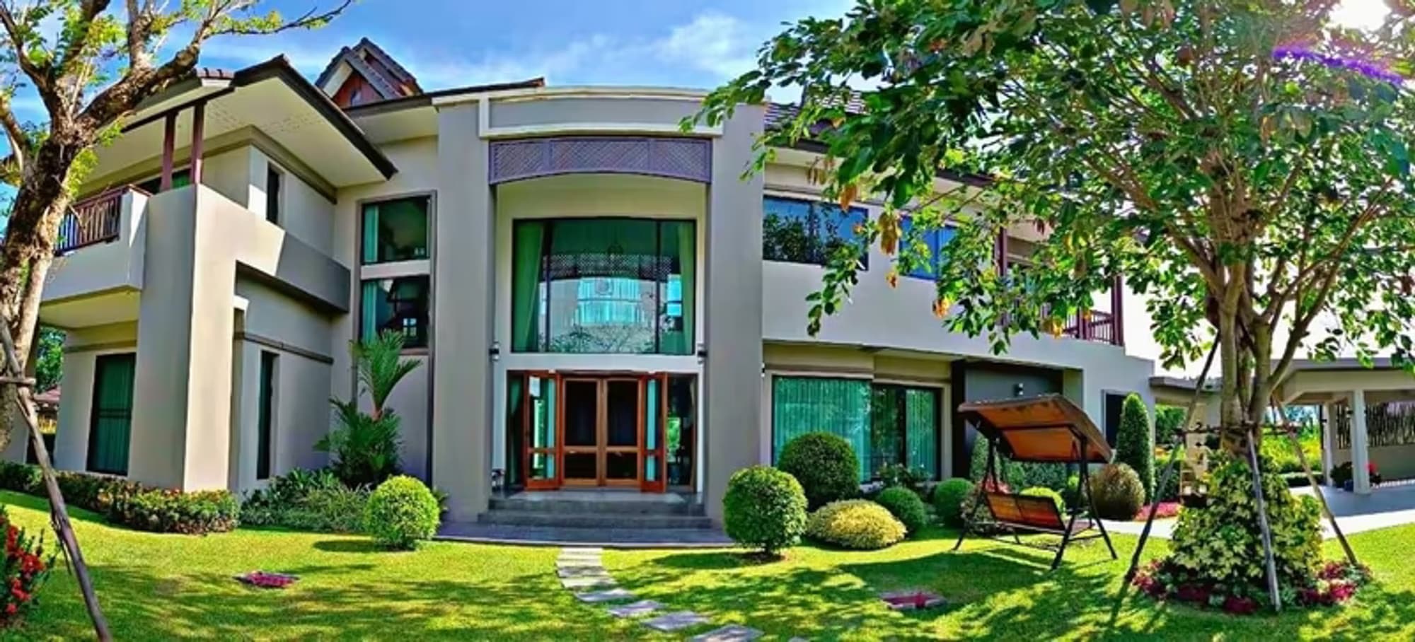 5 Bedroom House for Sale in Green Valley - Image 1