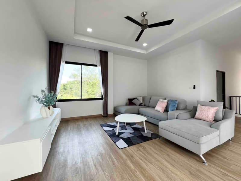 4 Bed House for Rent in Hang Dong