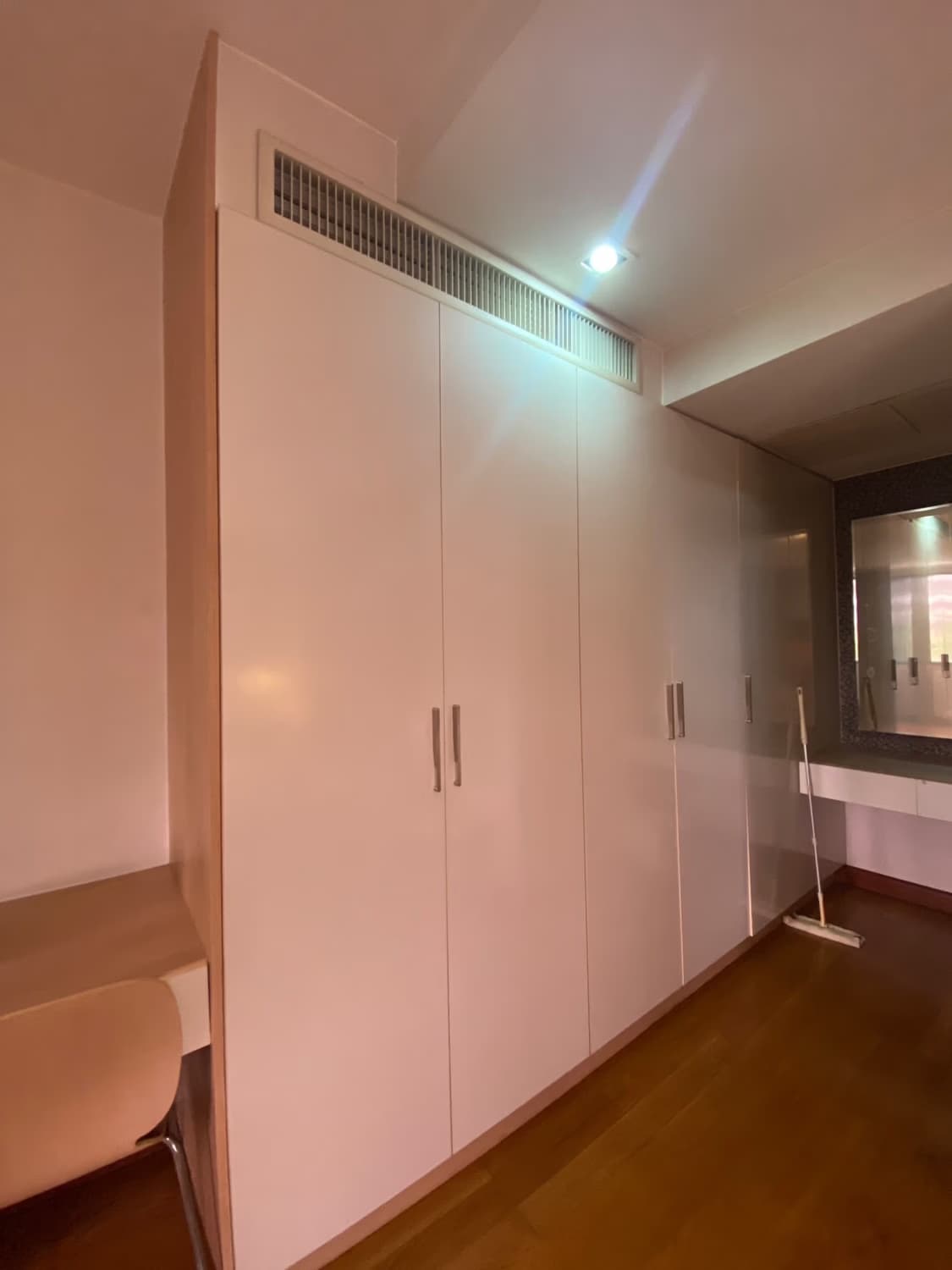  - Image 7