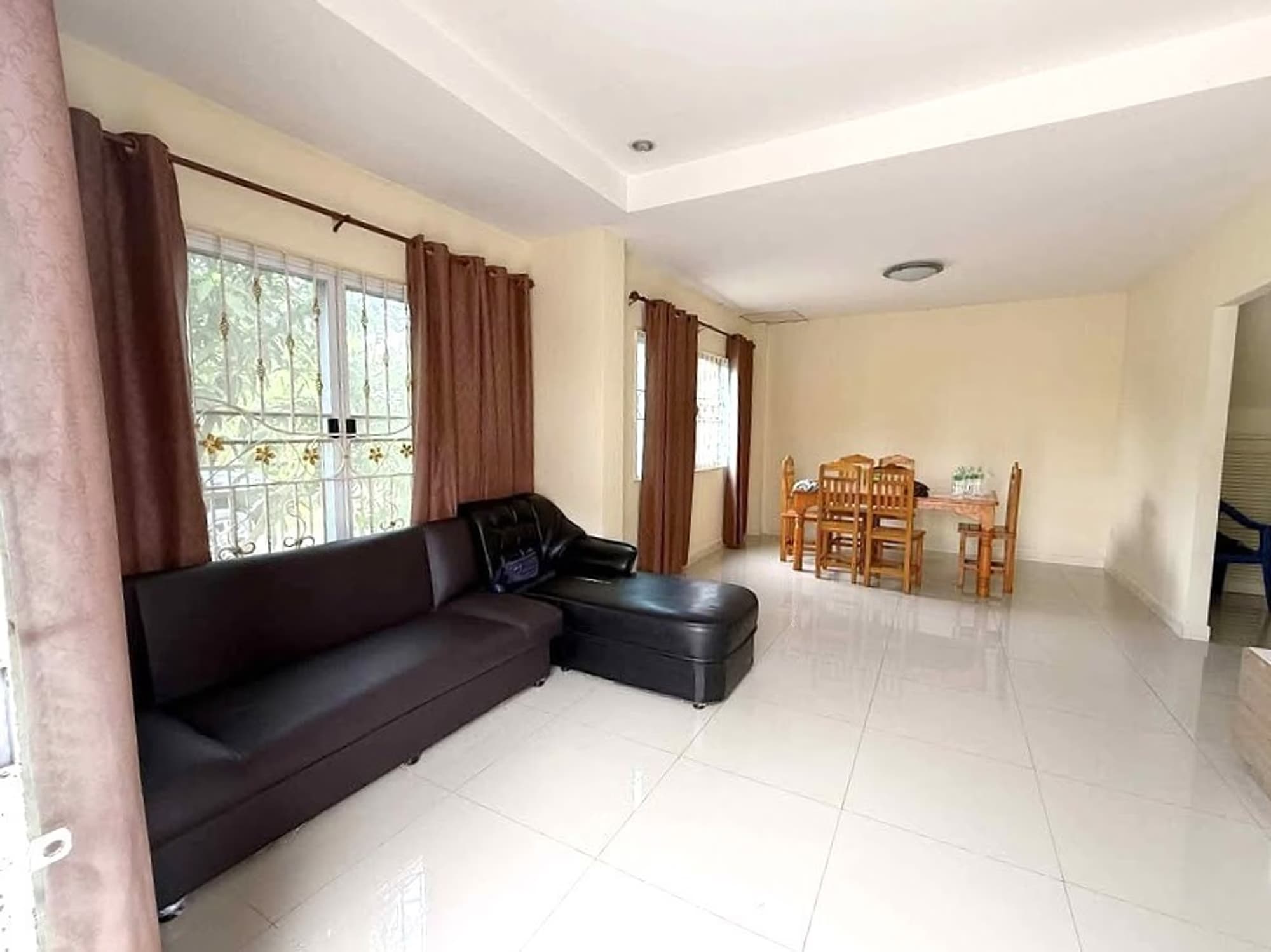3 ห้องนอน บ้าน สำหรับ จำหน่าย ใน Saraphi District - Image 2