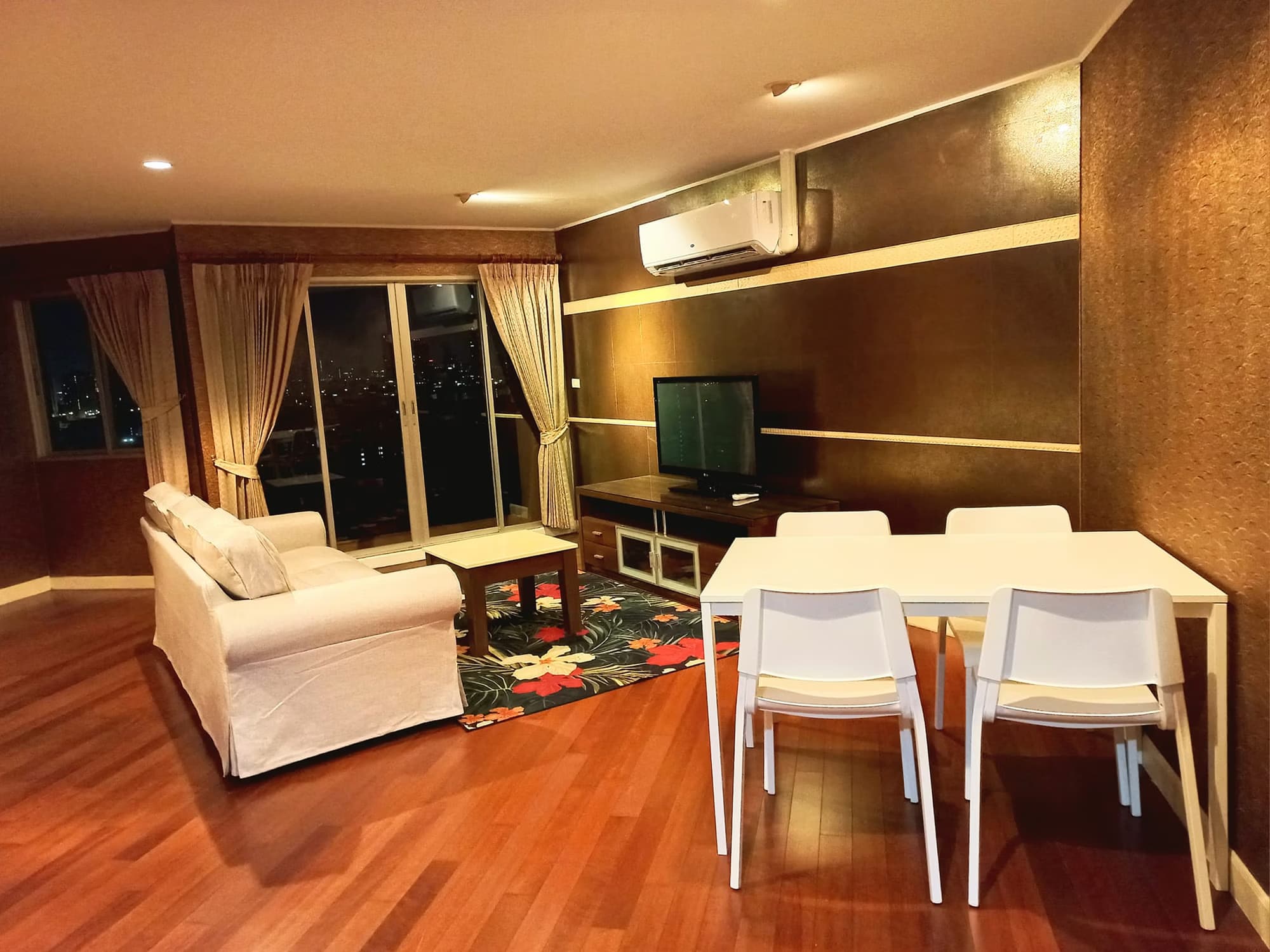 2 Bed Condo for Rent in Yan Nawa - Image 6