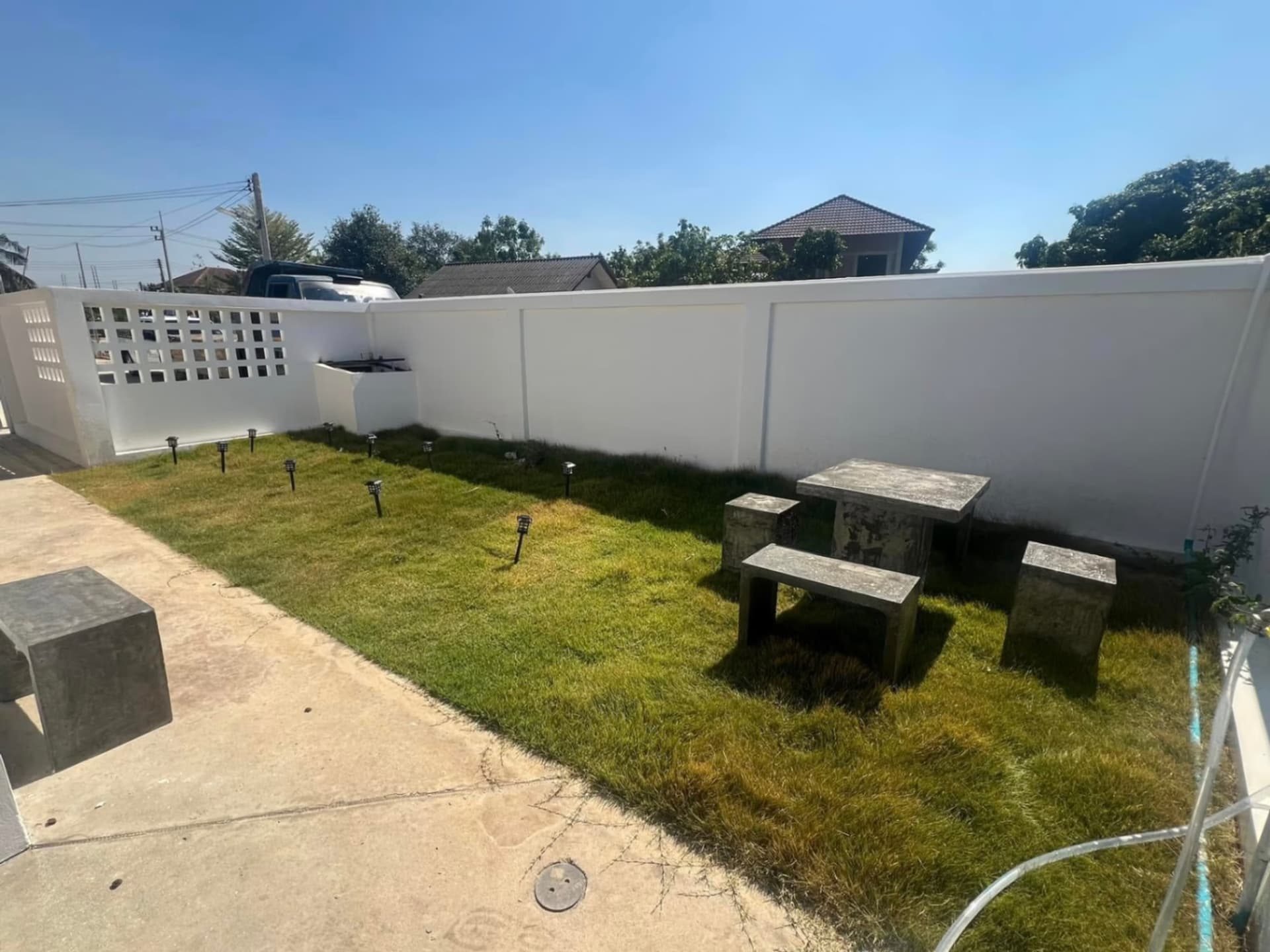 3 Bed House for Rent in Saraphi District - Image 14