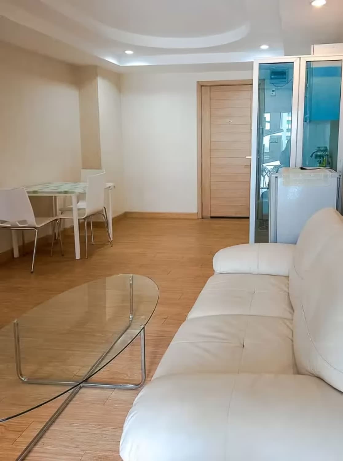 1 Bedroom Condo - Image 1