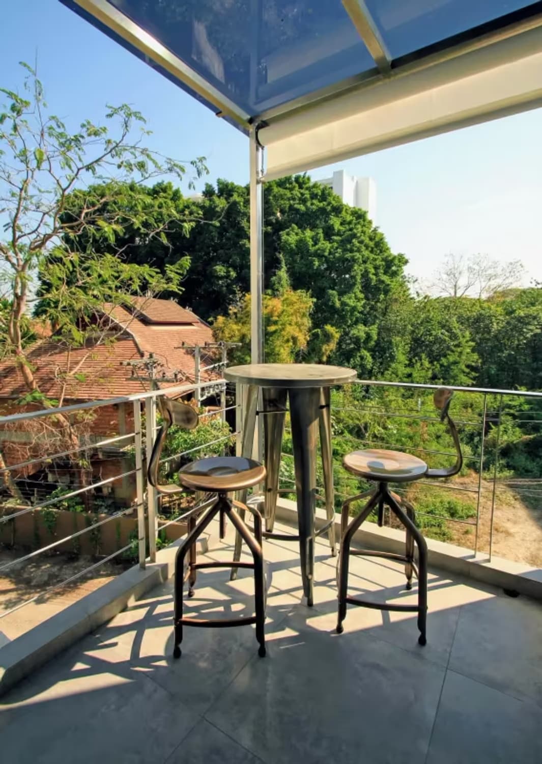 1 Bedroom Condo - Image 2