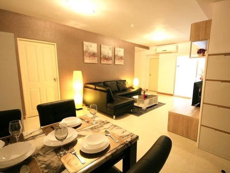 Condo for Rent at Supalai Park Ekkamai - Thonglor
