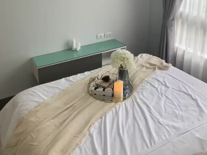 1 Bedroom Condo