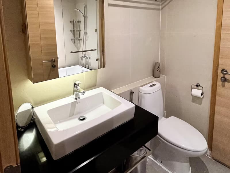 1 Bed Condo for Sale  Near Ekkamai BTS