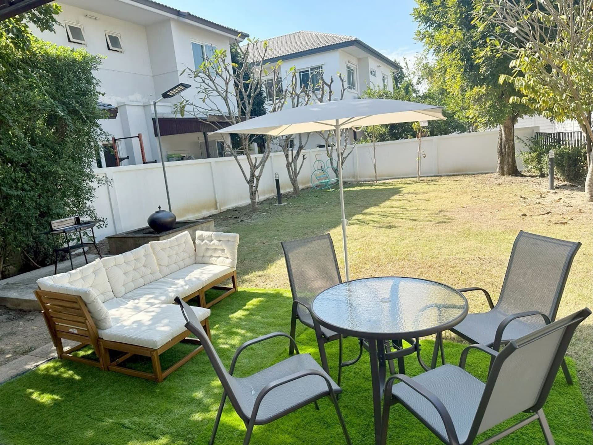 3 Bed House for Rent in San Kamphaeng - Image 2