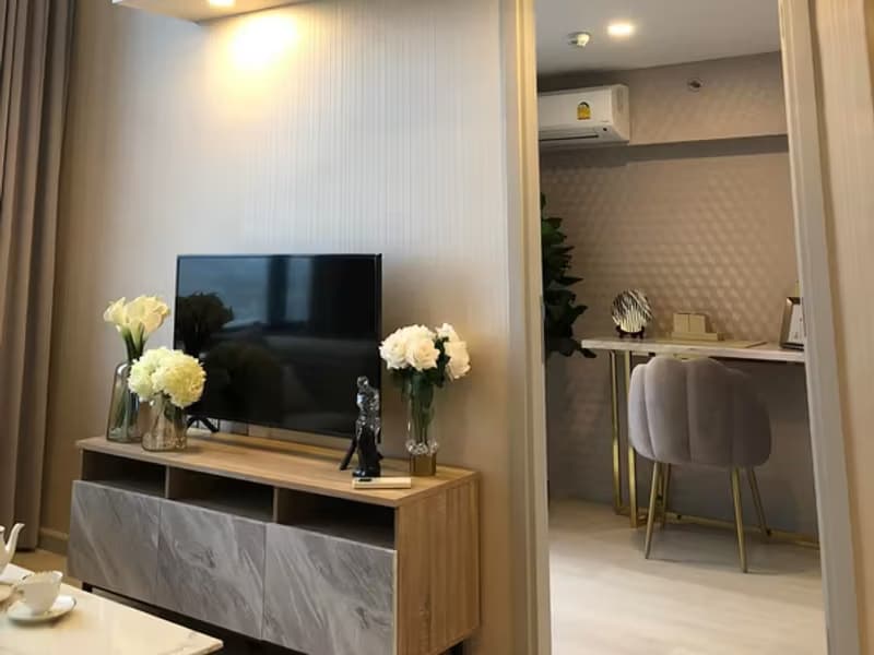 1 Bedroom Condo