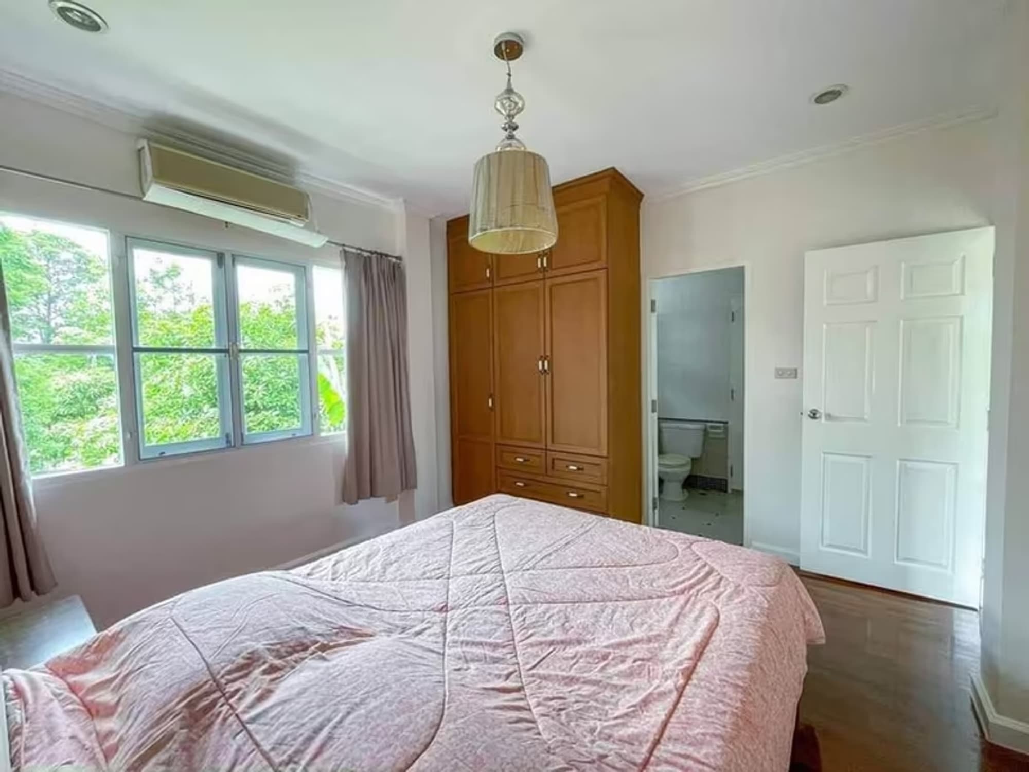 3 Bedroom House - Image 10