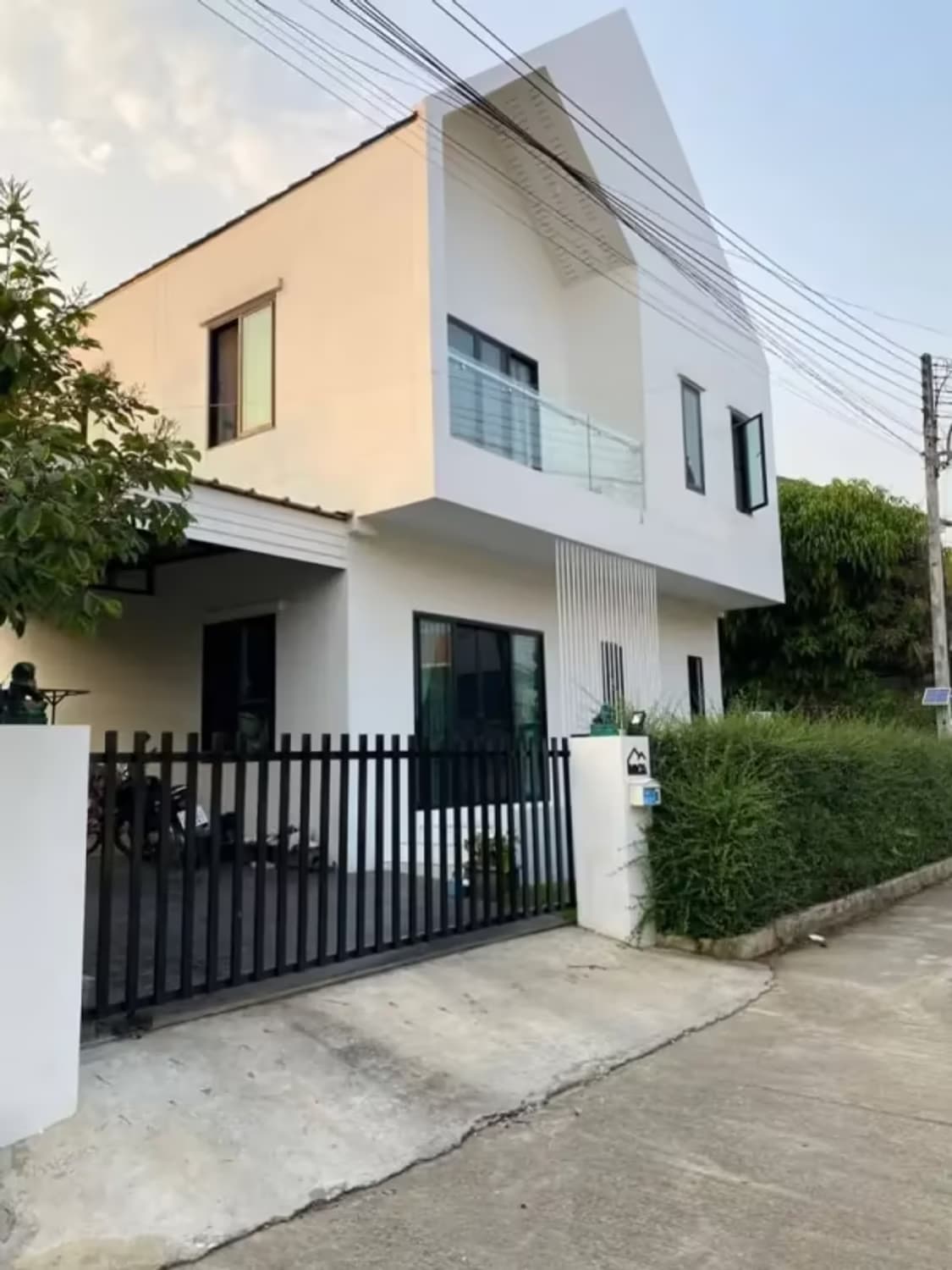 4 Bedroom House - Image 17