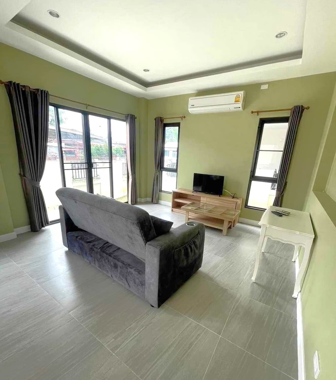 3 Bed House for Rent and Sale in Hang Dong District - Image 2
