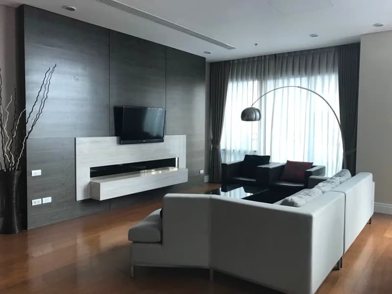3 Bed Condo for Rent in Khlong Toei