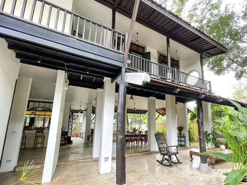 5 Bedroom House