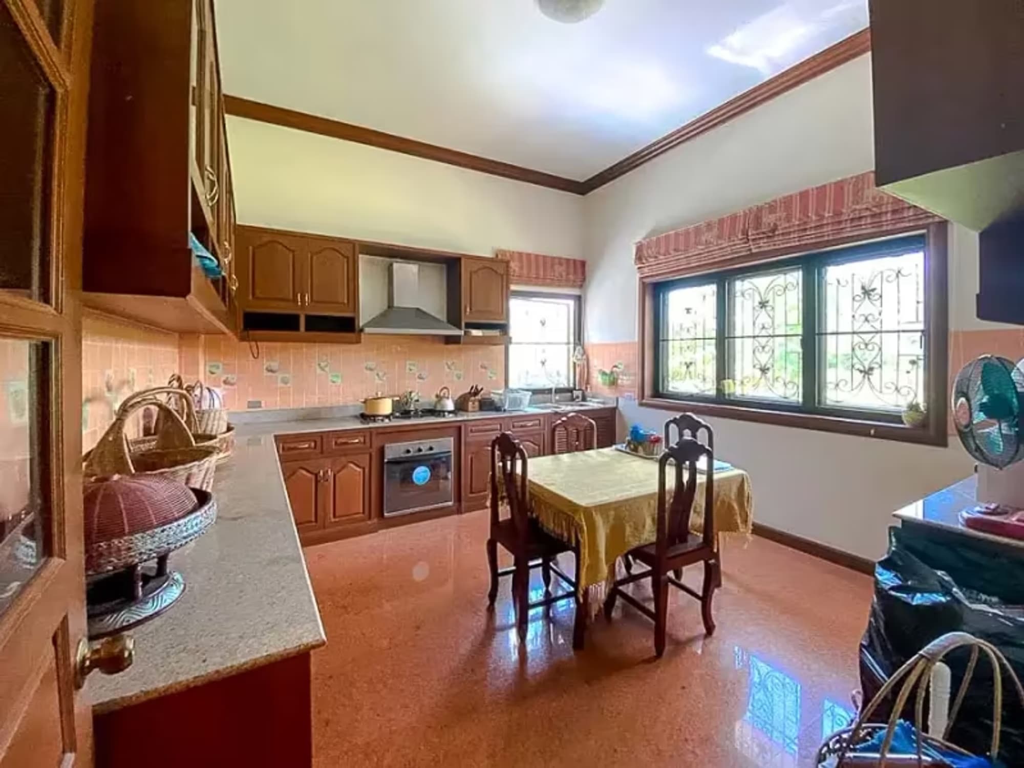 4 Bedroom House - Image 4