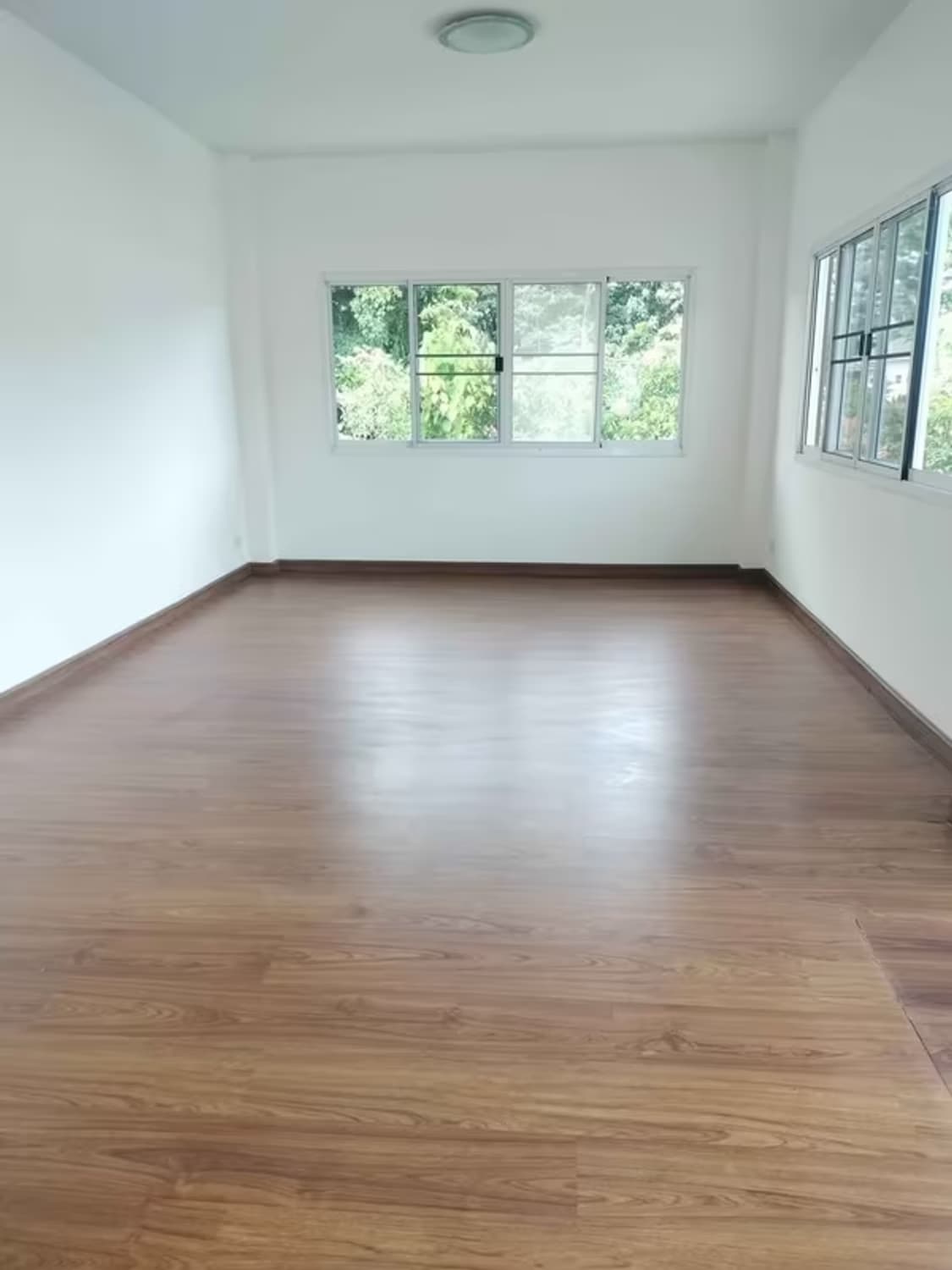 3 Bedroom House - Image 9