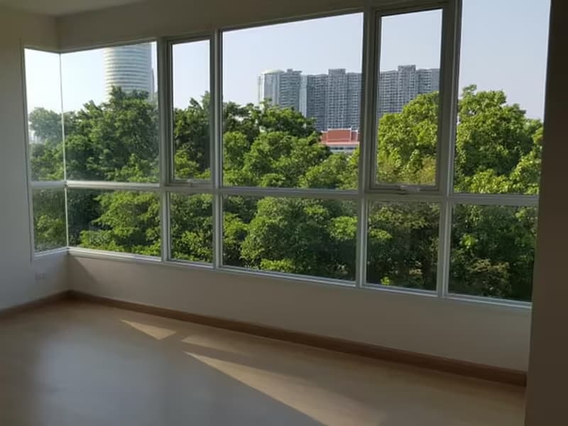 Condo for Sale at Supalai Riva Grande